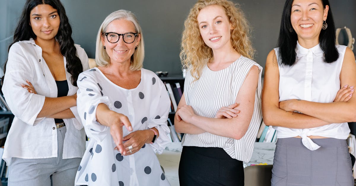 最强短信在线轰炸系统源码实名账号：代理平台哪家强