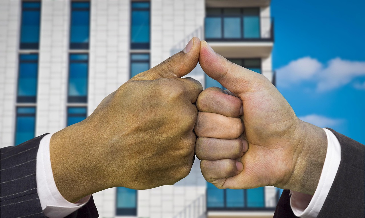 微信号白号批发:吉客猫APP详情下载教程